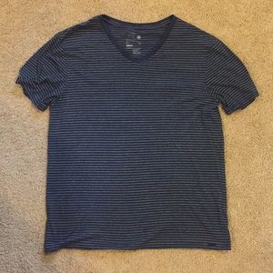 Men’s striped shirt